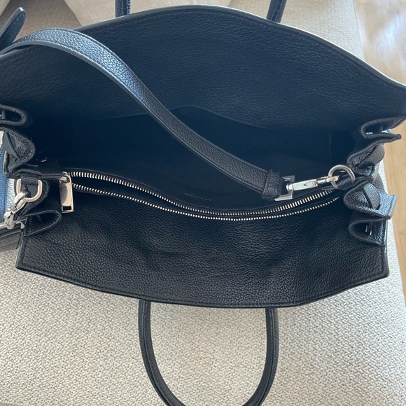 Saint Laurent Sac de Jour Black Grained Leather - Picture 10 of 16